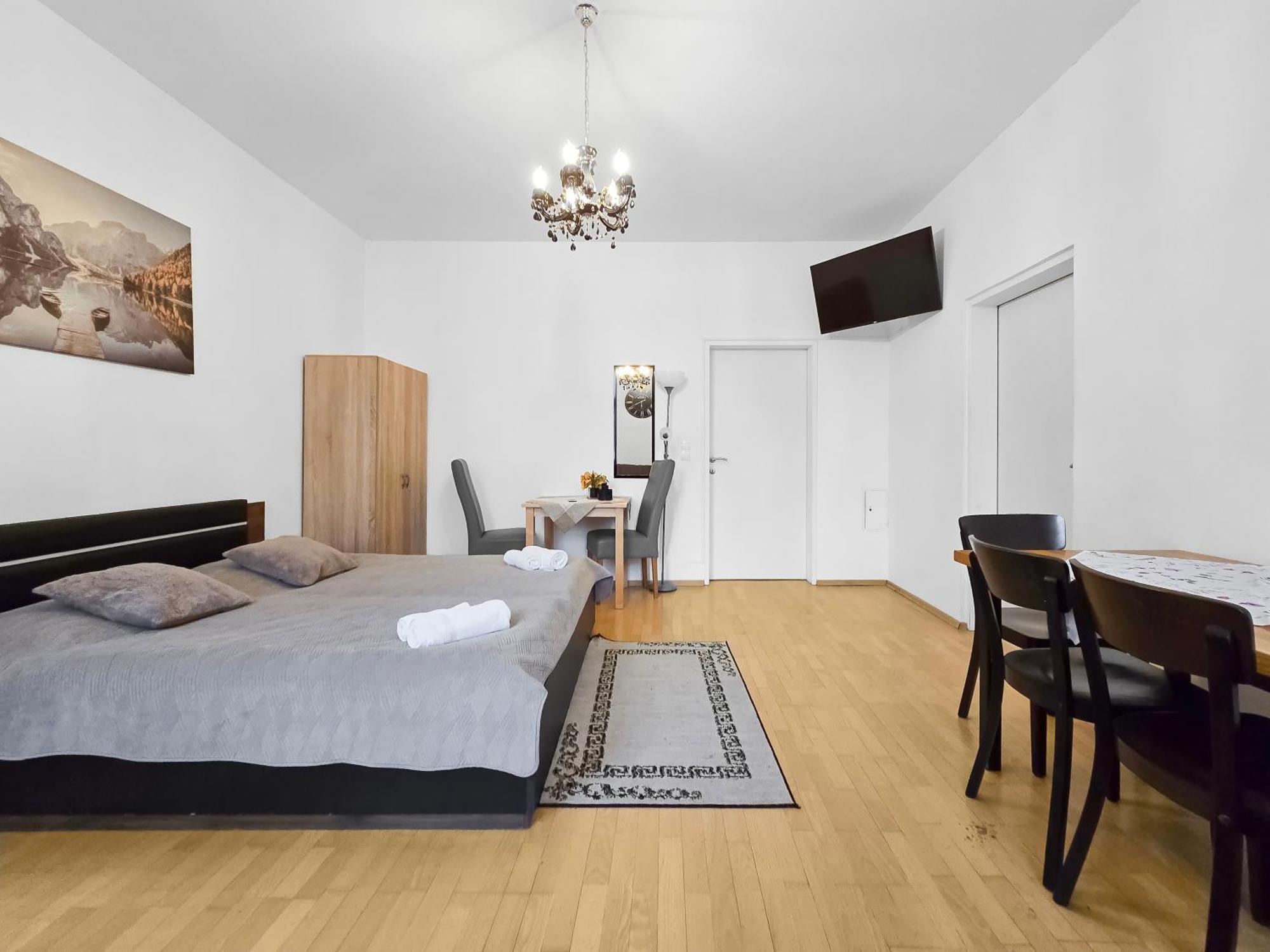 Three King-Size Beds, Three Bedrooms Viena Exterior foto